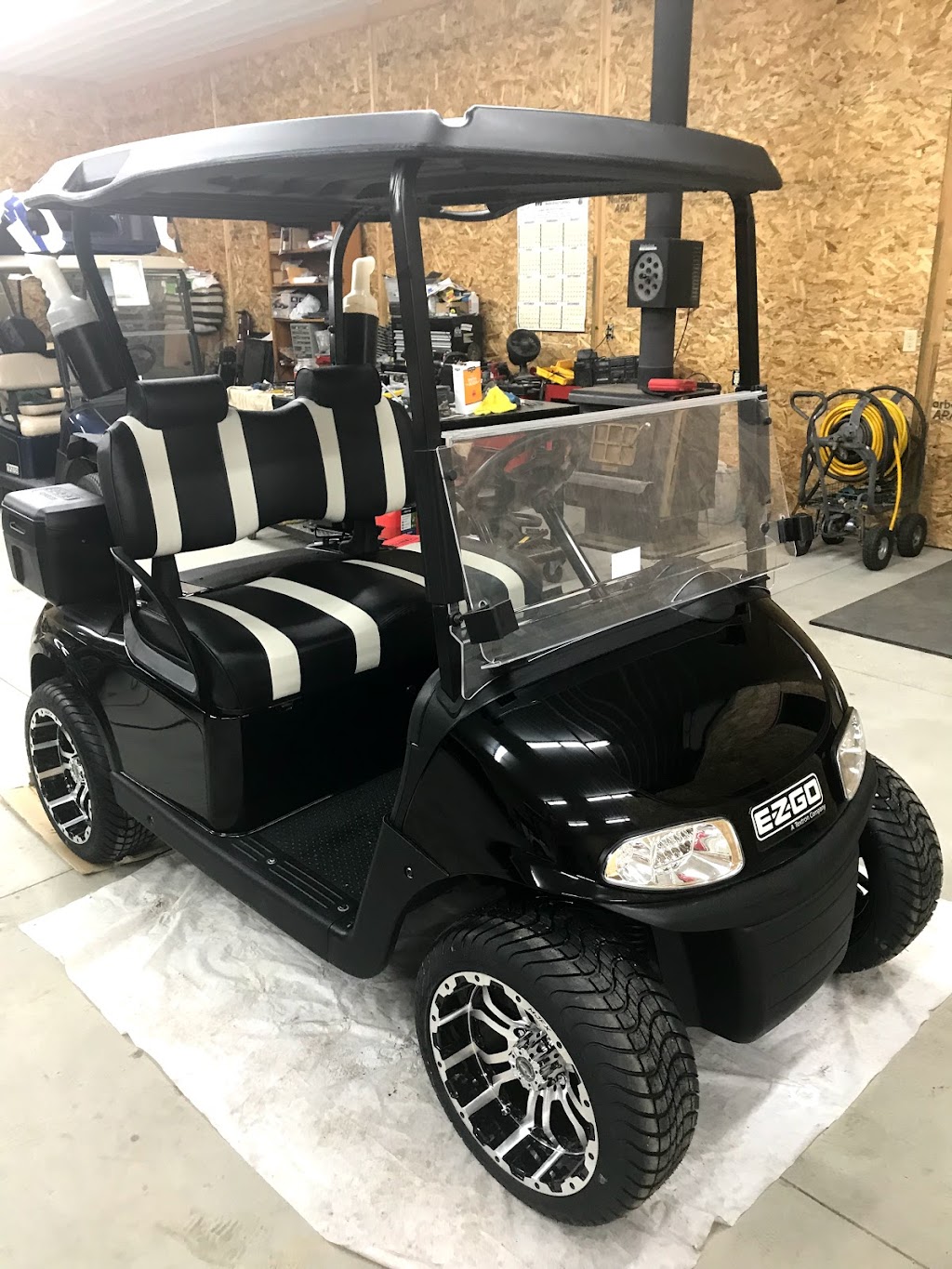 Midwest Custom Lake Carts, LLC | 37321 W Black Cir, Cheney, KS 67025 | Phone: (316) 305-2445