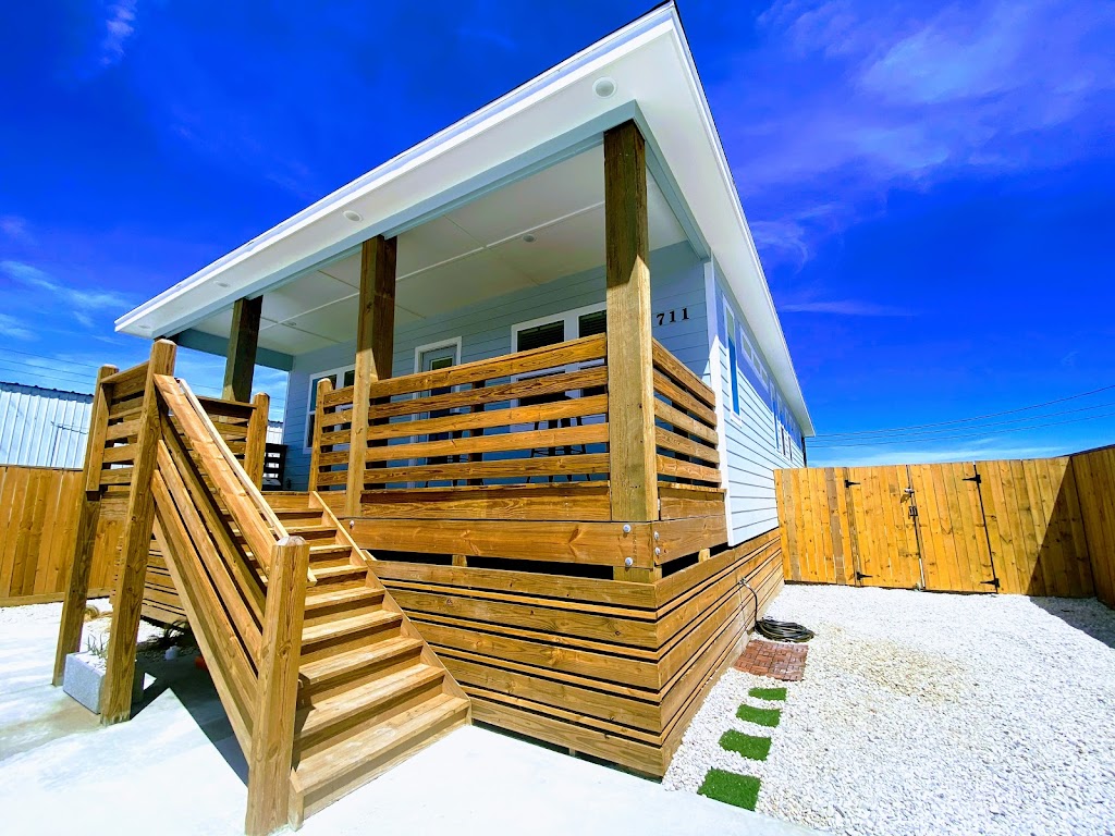 Whatabeach House | 711 S Gulf St, Port Aransas, TX 78373, USA | Phone: (361) 416-0510