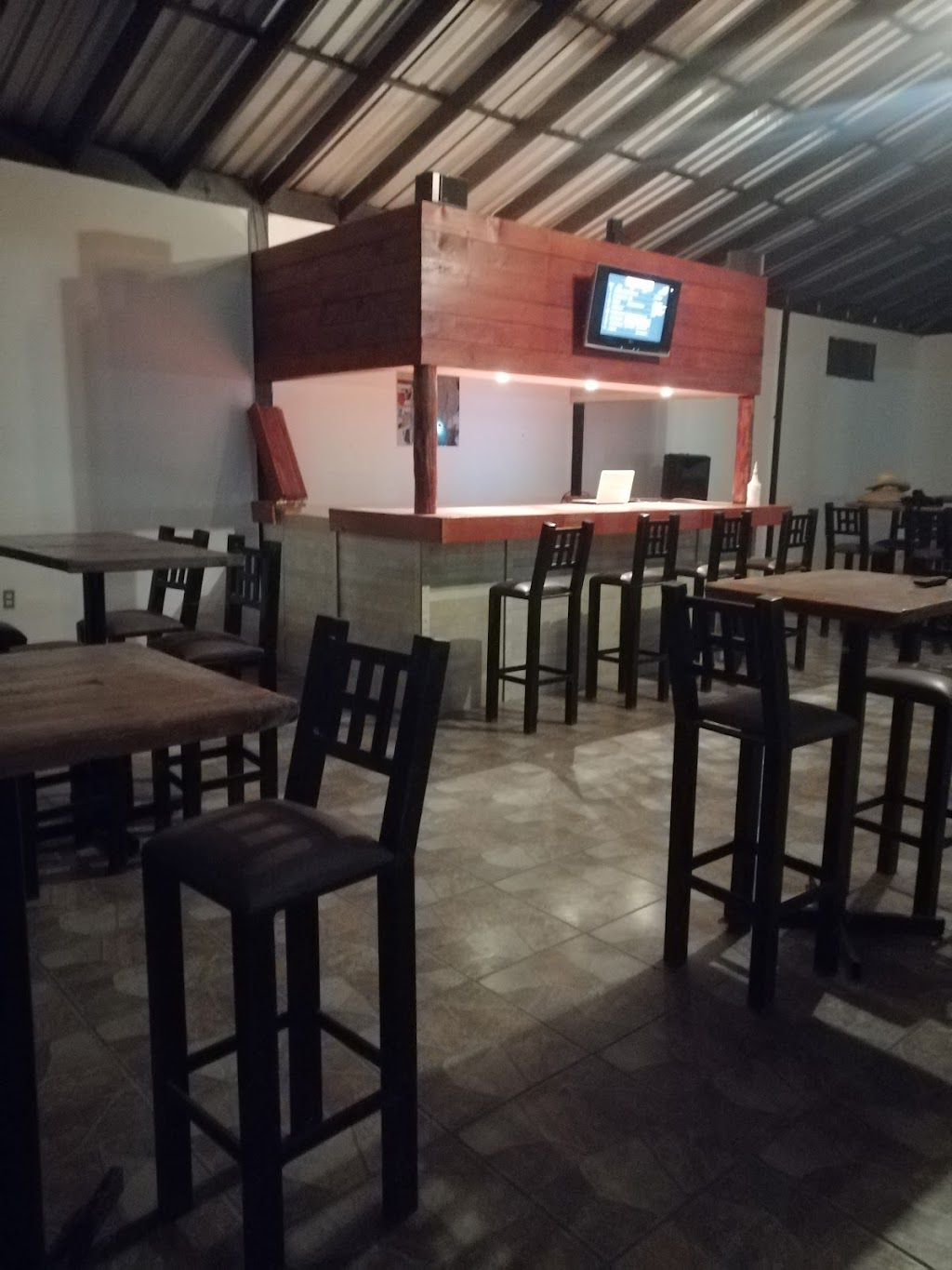 Restaurante y cantina Grijalva | Km 14.5 carretera el tigre al porvenir, 22750 B.C., Mexico | Phone: 646 241 9926