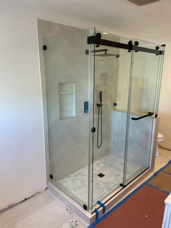 Leke Shower Door Supplier | 9871 Pioneer Blvd, Santa Fe Springs, CA 90670, USA | Phone: (626) 898-0472