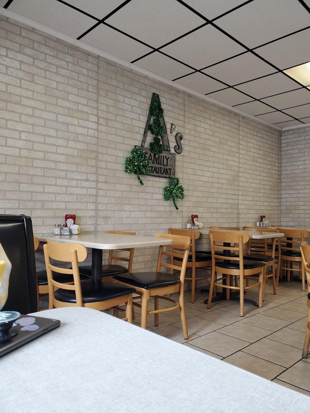 As Family Restaurant | 921 E State St, Fremont, OH 43420, USA | Phone: (567) 280-4302