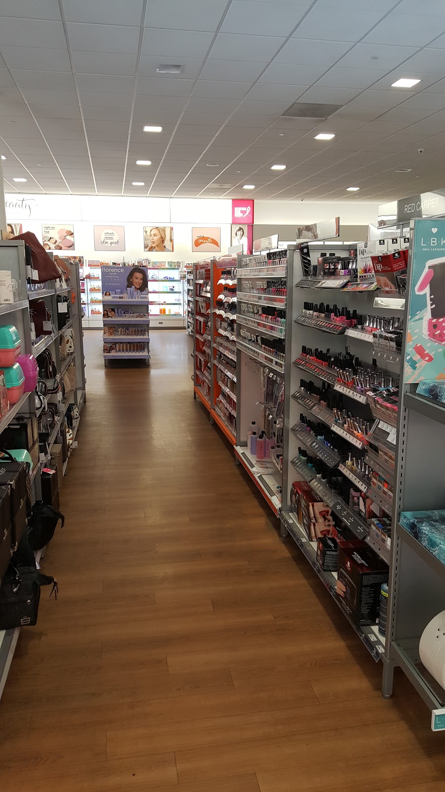 Ulta Beauty | 24235 Magic Mountain Pkwy, Santa Clarita, CA 91355, USA | Phone: (661) 288-2219