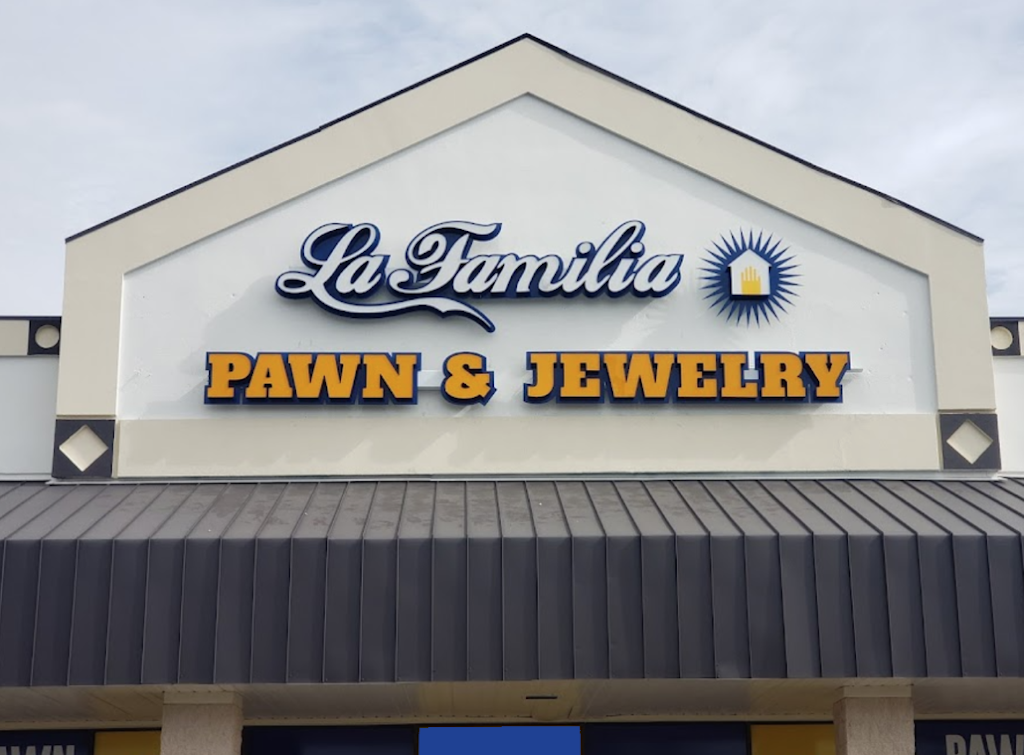 La Familia Pawn and Jewelry | 413 Havendale Blvd Suite F, Auburndale, FL 33823, USA | Phone: (863) 238-5250