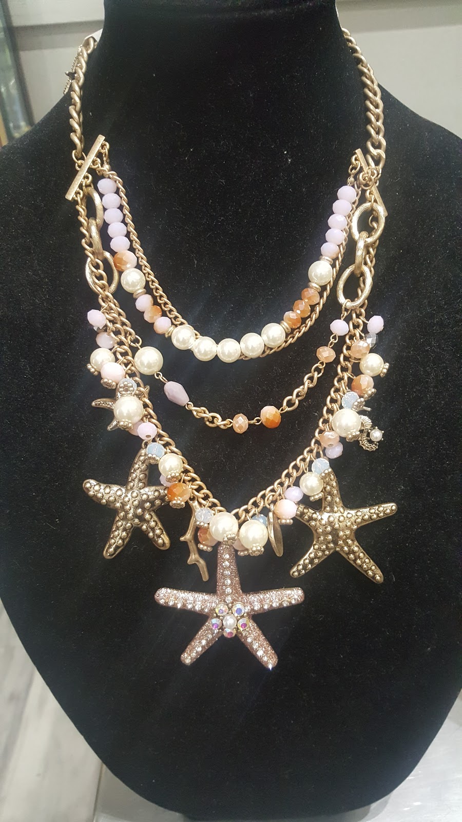 Tryst Fashion Apparel | 439 Vineyard Blvd, Morgan Hill, CA 95037, USA | Phone: (408) 782-2050