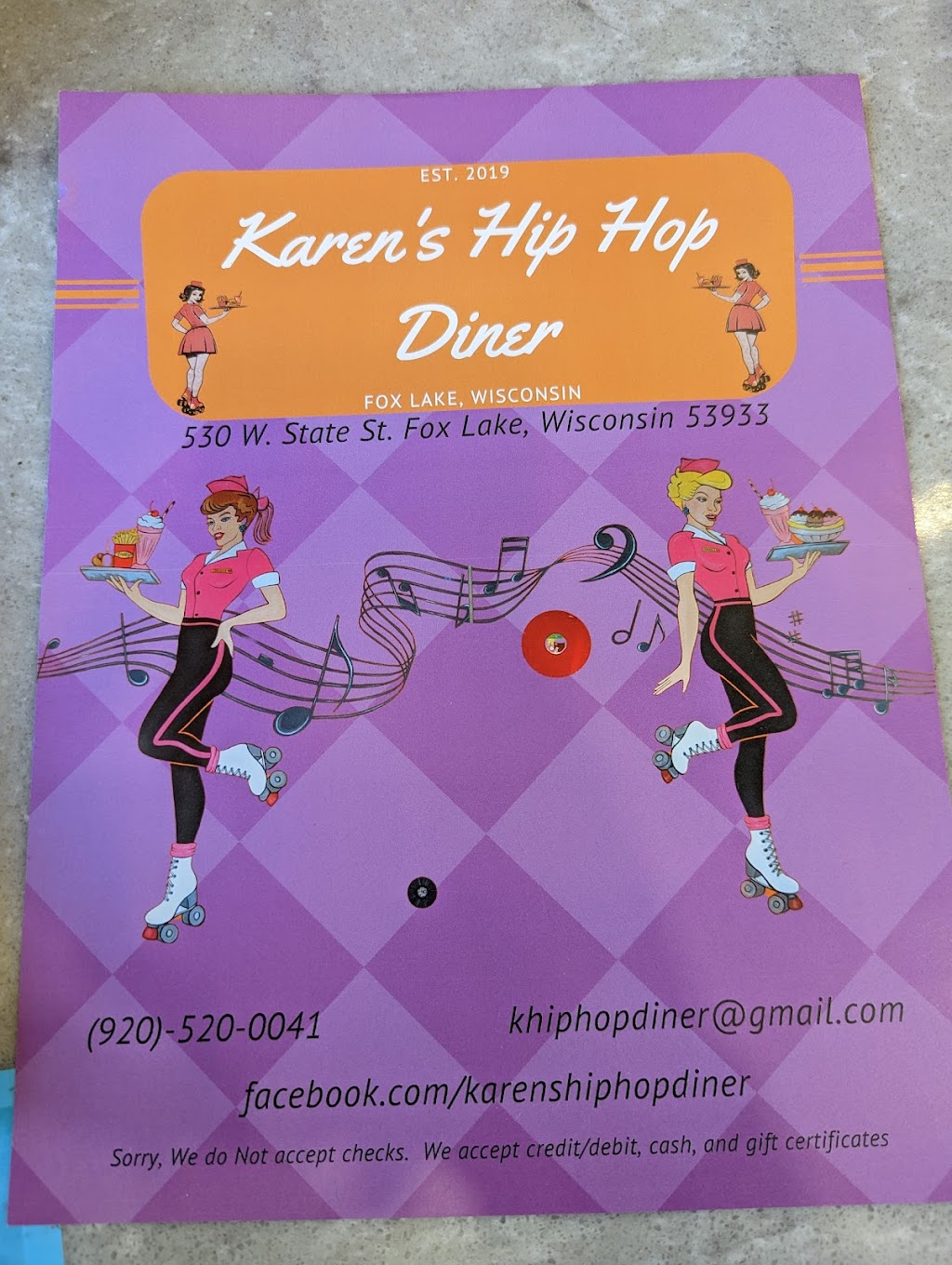 Karens Hip Hop Diner | 530 W State St, Fox Lake, WI 53933, USA | Phone: (920) 520-0041