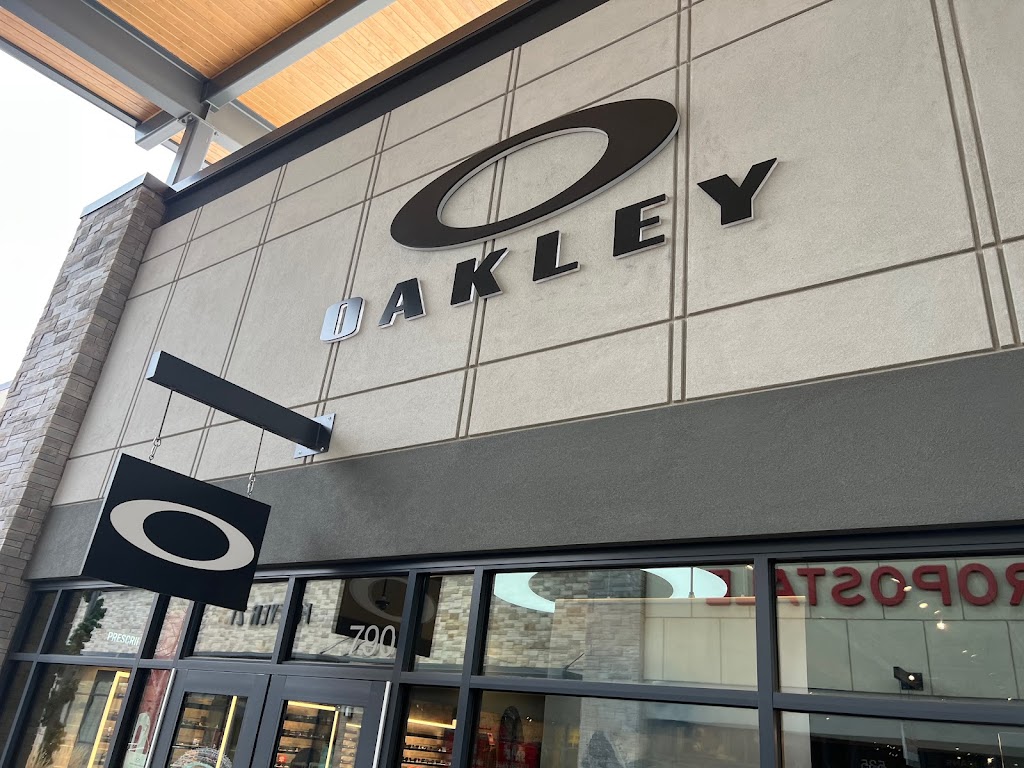 Oakley Vault | 13801 Grant Street Ste 9790, Thornton, CO 80023, USA | Phone: (303) 280-1411