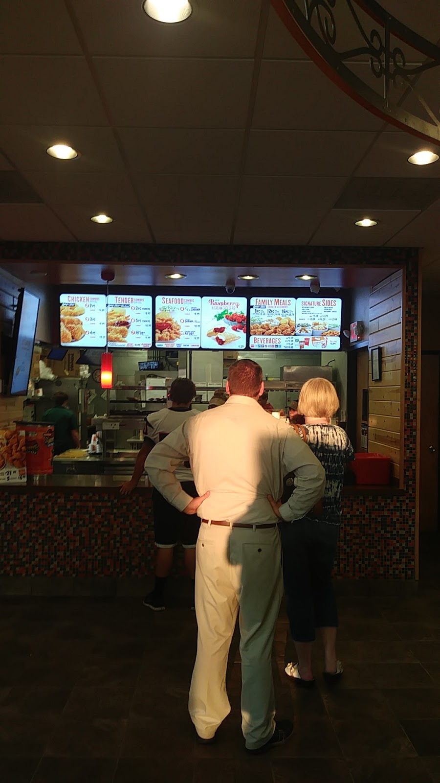 Popeyes Louisiana Kitchen | 1325 N Happy Valley Rd, Nampa, ID 83687, USA | Phone: (208) 899-4020