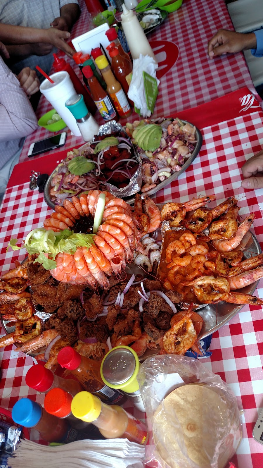 Mariscos El Manuelon | Villa de San Quintín, Villas de Baja California, 22125 Tijuana, B.C., Mexico | Phone: 664 295 6273