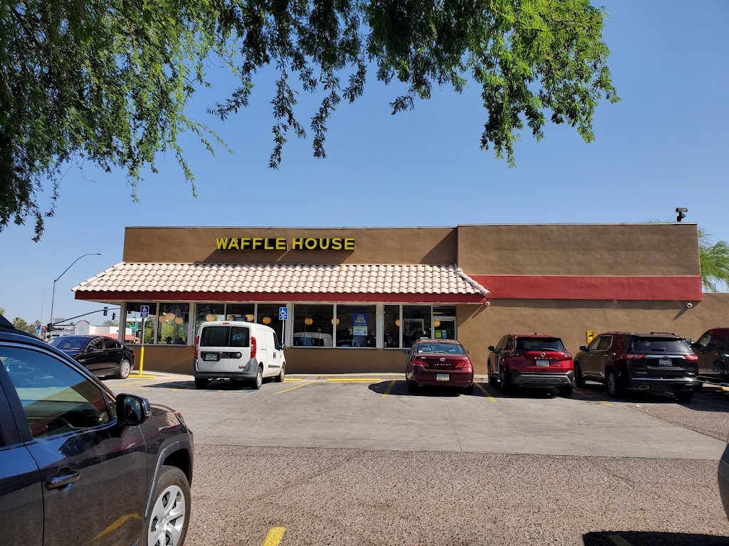 Waffle House | 1831 S Country Club Dr, Mesa, AZ 85210, USA | Phone: (480) 833-0005