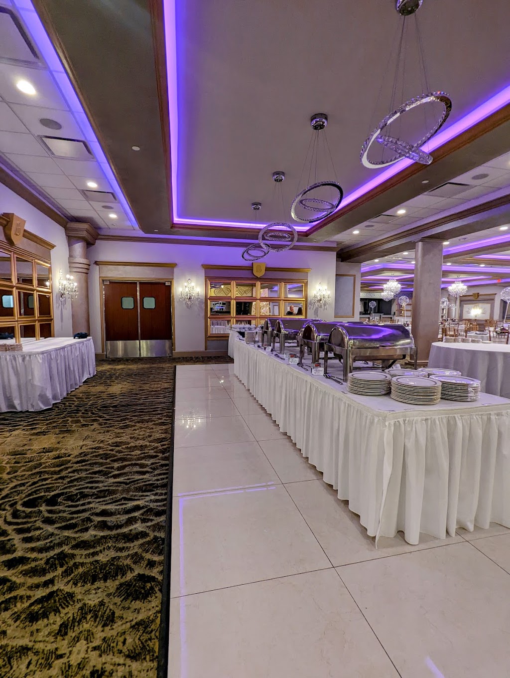 The Bentley Banquet & Conference Center | 646 Biddle Ave, Wyandotte, MI 48192, USA | Phone: (734) 285-4044