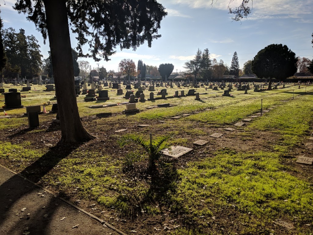 Woodland Cemetery | 800 West St, Woodland, CA 95695, USA | Phone: (530) 661-5887