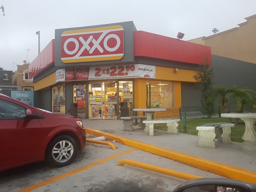 OXXO | Calle Jacaranda 4332, Porticos De San Antonio, 22666 Tijuana, B.C., Mexico | Phone: 81 8320 2020