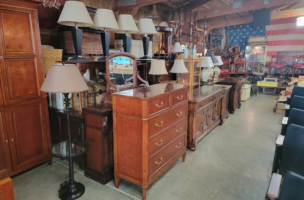 H & D Auction House | 4584 Shepherdsville Rd, Elizabethtown, KY 42701, USA | Phone: (270) 737-7822