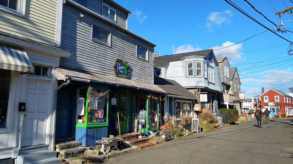 Strut Boutique | 2 Bearskin Neck, Rockport, MA 01966, USA | Phone: (978) 309-8428