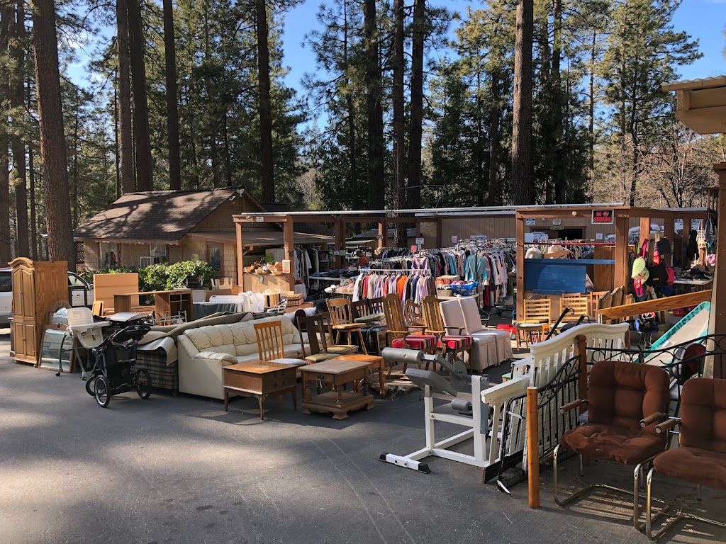 Church Thrift Shop | 54400 N Circle Dr, Idyllwild-Pine Cove, CA 92549, USA | Phone: (951) 659-3593