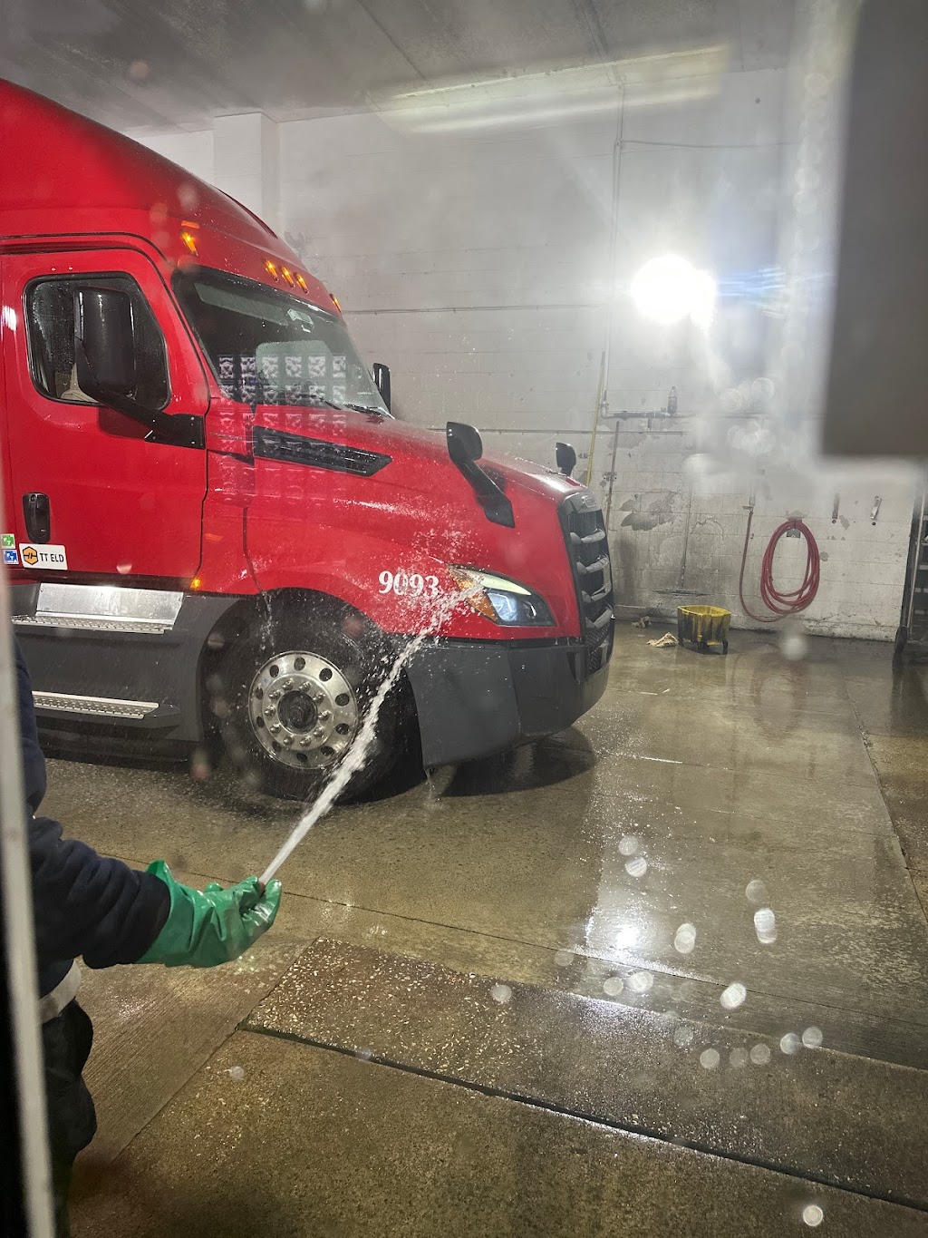 Eagle Truck Wash | 3654 Libbey Rd, Perrysburg, OH 43551, USA | Phone: (419) 837-2380