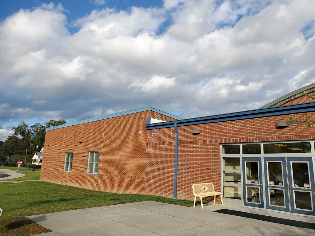 Angier Elementary School | 130 E McIver St, Angier, NC 27501, USA | Phone: (919) 639-2635