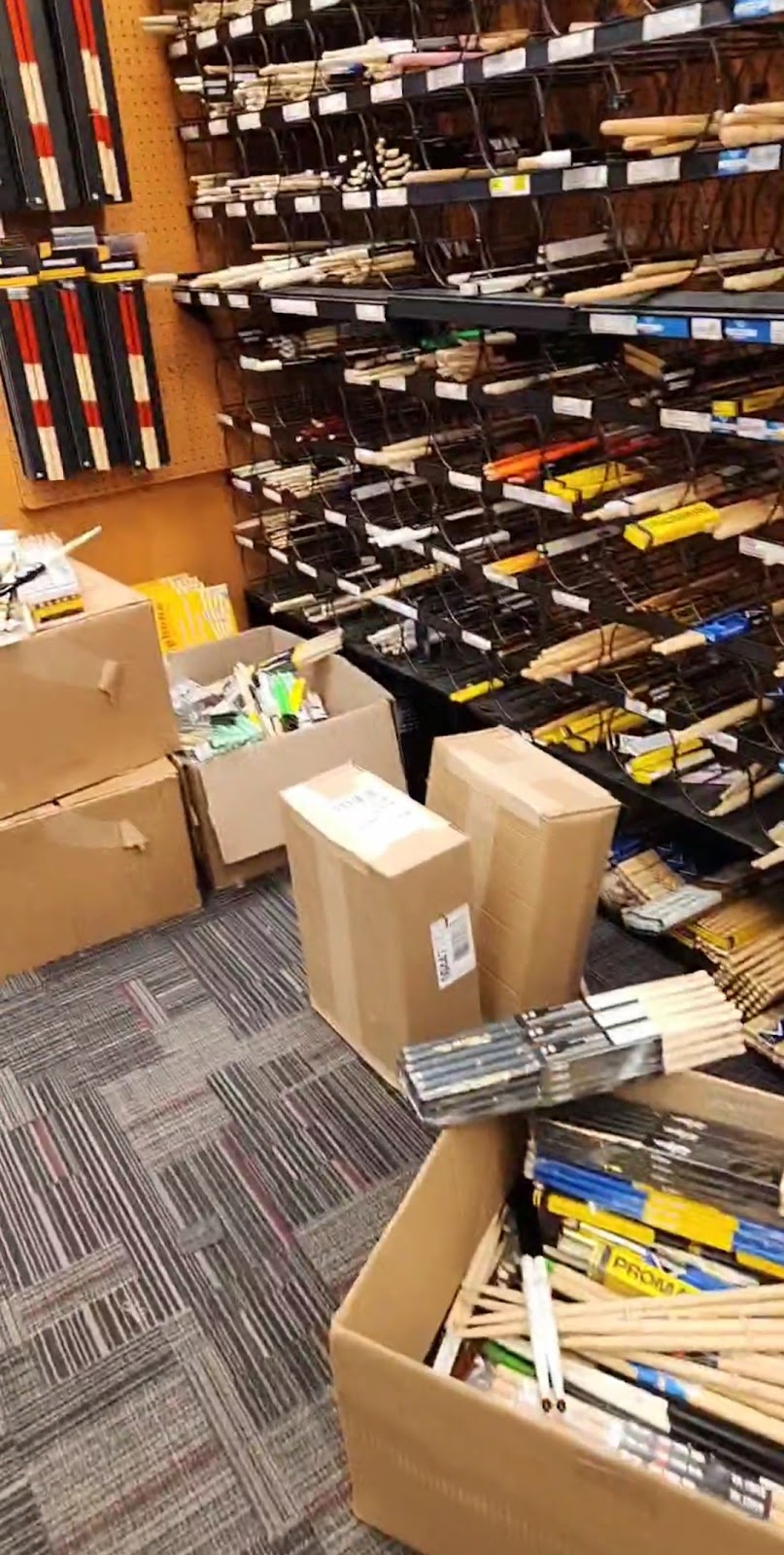 Guitar Center | 2333 N Central Expy Suite 101, Plano, TX 75075, USA | Phone: (972) 422-7171