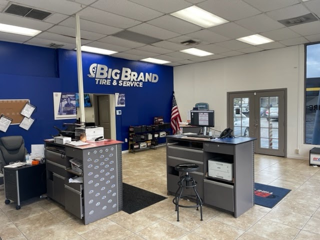 Big Brand Tire & Service | 17554 Ventura Blvd, Encino, CA 91316, USA | Phone: (818) 986-3622