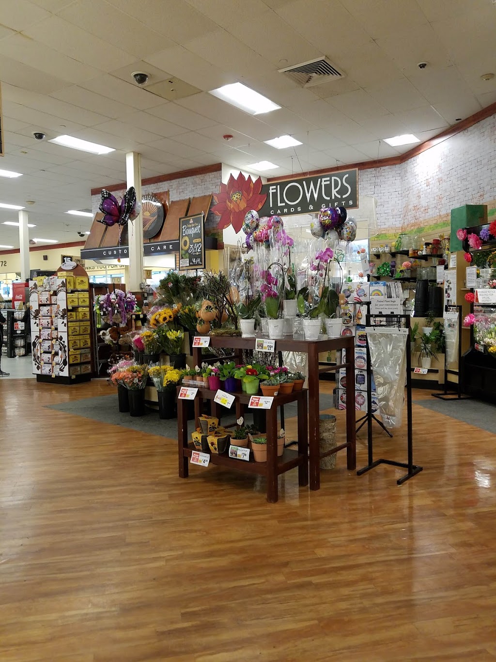 Plainview Shopping Centre | 327-392 S Oyster Bay Rd, Plainview, NY 11803, USA | Phone: (516) 938-3704