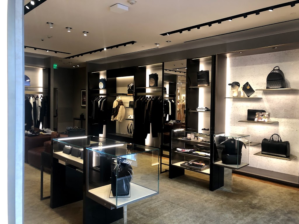 FENDI Dallas Highland Park Village Store | 16 Highland Park Village Building B, Dallas, TX 75205, USA | Phone: (214) 252-8820