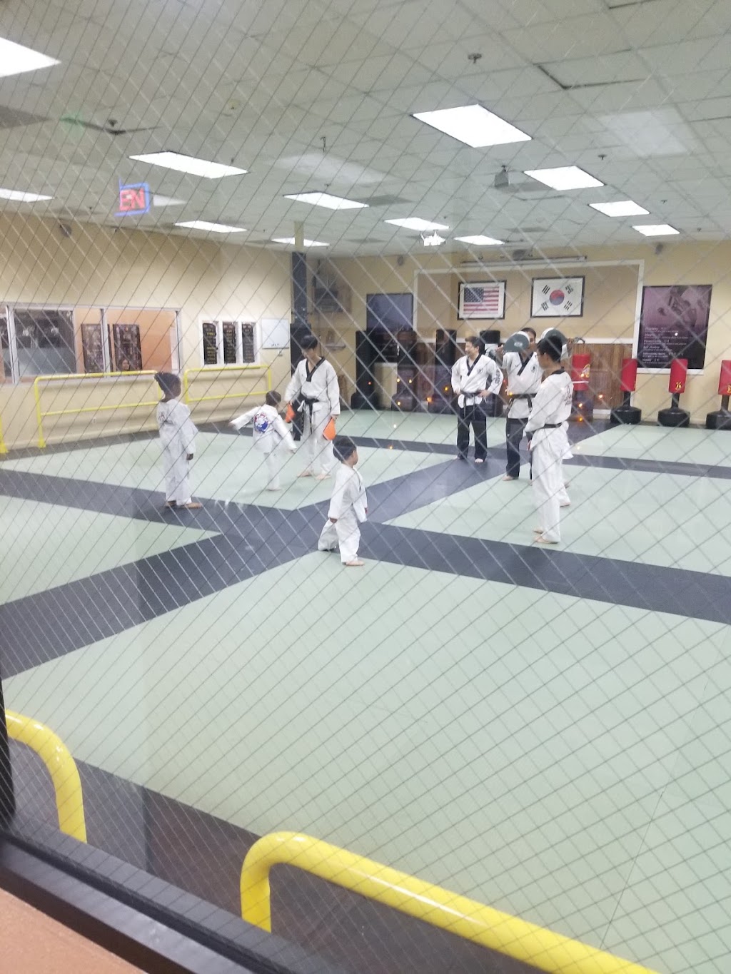 Taekwon Kids | 2065 W El Camino Real, Mountain View, CA 94040, USA | Phone: (650) 938-1212