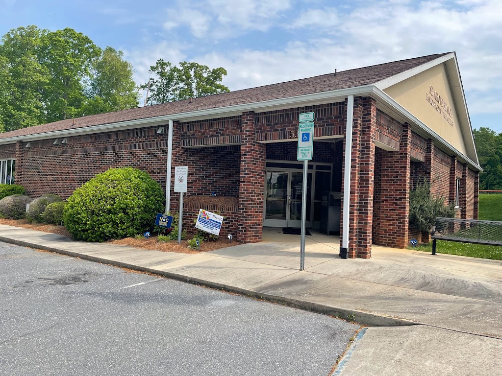 Seagrove Public Library | 530 Old Plank Rd, Seagrove, NC 27341, USA | Phone: (336) 873-7521