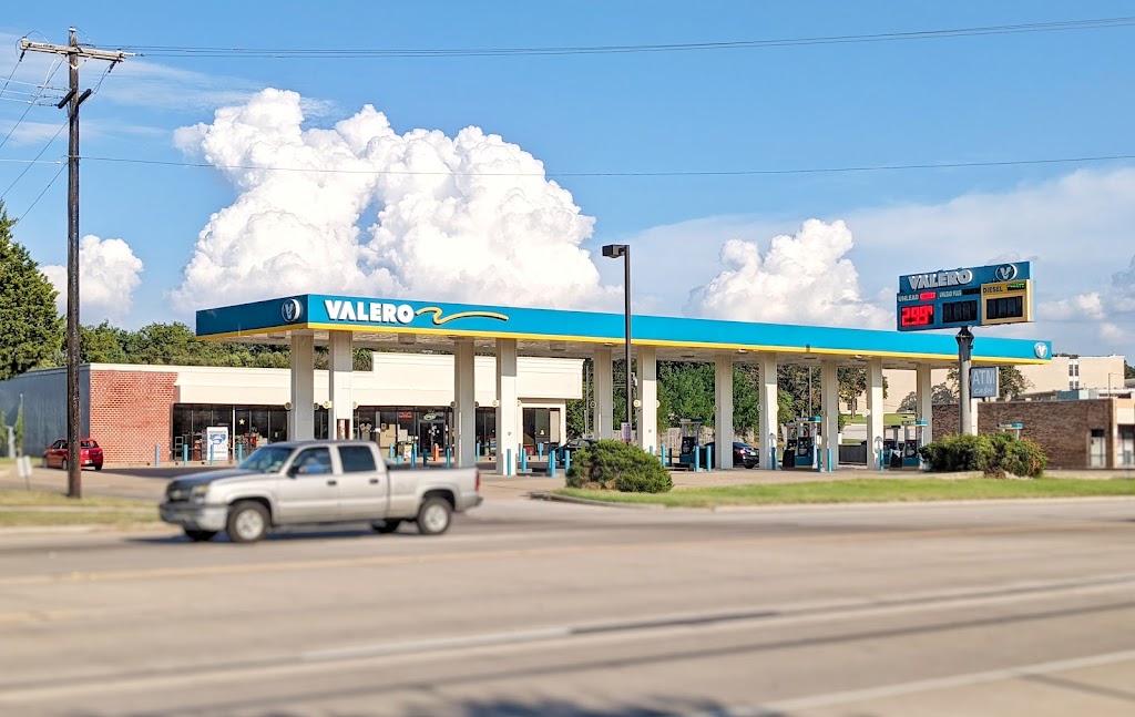 One-Stop Shop Gas Station | 612 N Industrial Blvd, Euless, TX 76039, USA | Phone: (682) 738-3890