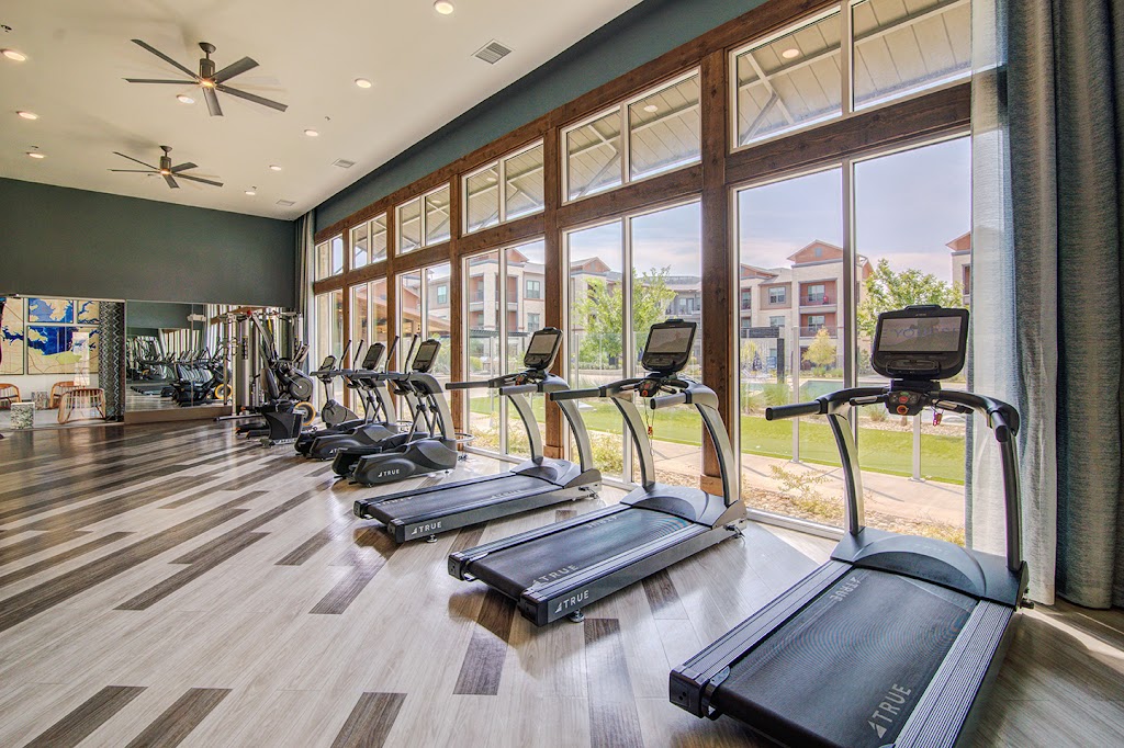 Windsor Lakeyard District Apartments | 2570 Lake Ridge Rd, The Colony, TX 75056, USA | Phone: (833) 479-1769