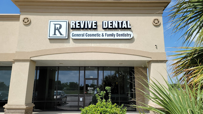 Revive Dental - Alvin Dentist | 2101 TX-35 #106, Alvin, TX 77511, United States | Phone: (281) 638-9524