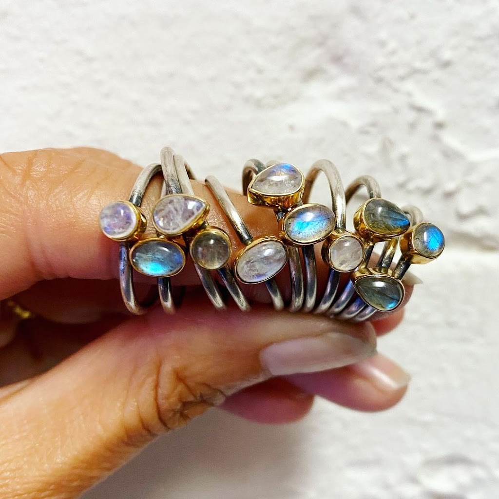 Robindira Unsworth | 115 Petaluma Blvd N, Petaluma, CA 94952, USA | Phone: (707) 773-3147