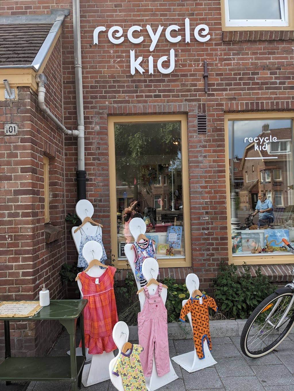 Rookie | Van der Pekstraat 101, 1031 CV Amsterdam, Netherlands | Phone: 06 85197700