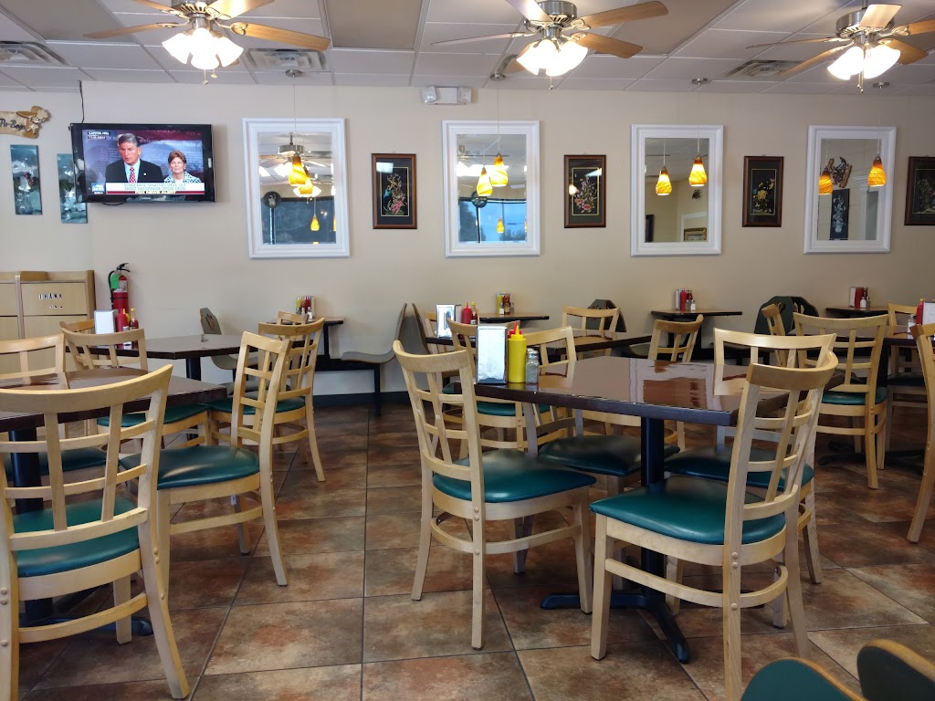 Mikes Po Boys | 1006 E Worthey St, Gonzales, LA 70737, USA | Phone: (225) 647-4746