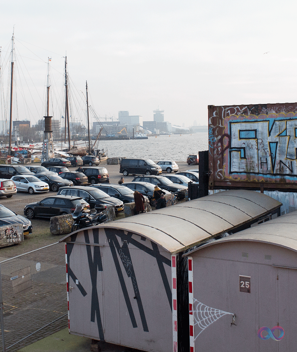 ART STUDIO AMSTERDAM Abstract Fluid & Digital Art Studio | R.J.H. Fortuynplein 18, 1019 WL Amsterdam, Netherlands | Phone: 06 52076009