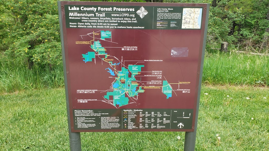 Lakewood Fort Hill Trail Parking | Trailhead parking is on west side of Gilmer Rd north of, IL-176, Mundelein, IL 60060, USA | Phone: (847) 367-6640