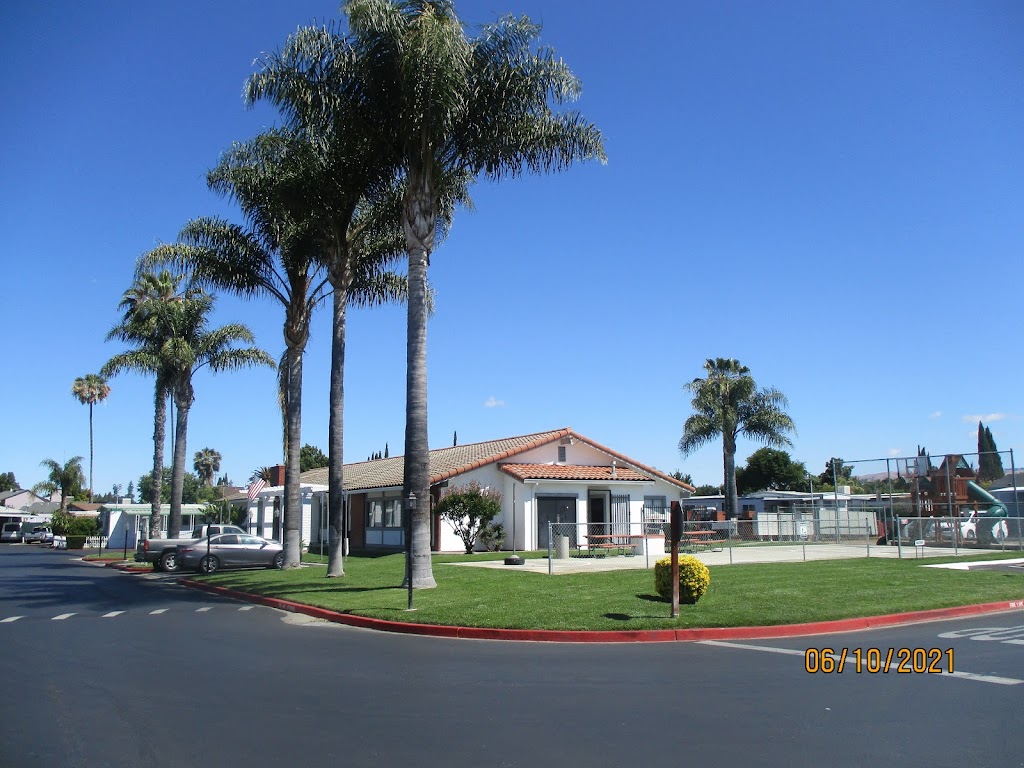 Coyote Creek Mobile Home Community | 2580 Senter Rd, San Jose, CA 95111, USA | Phone: (408) 279-0925