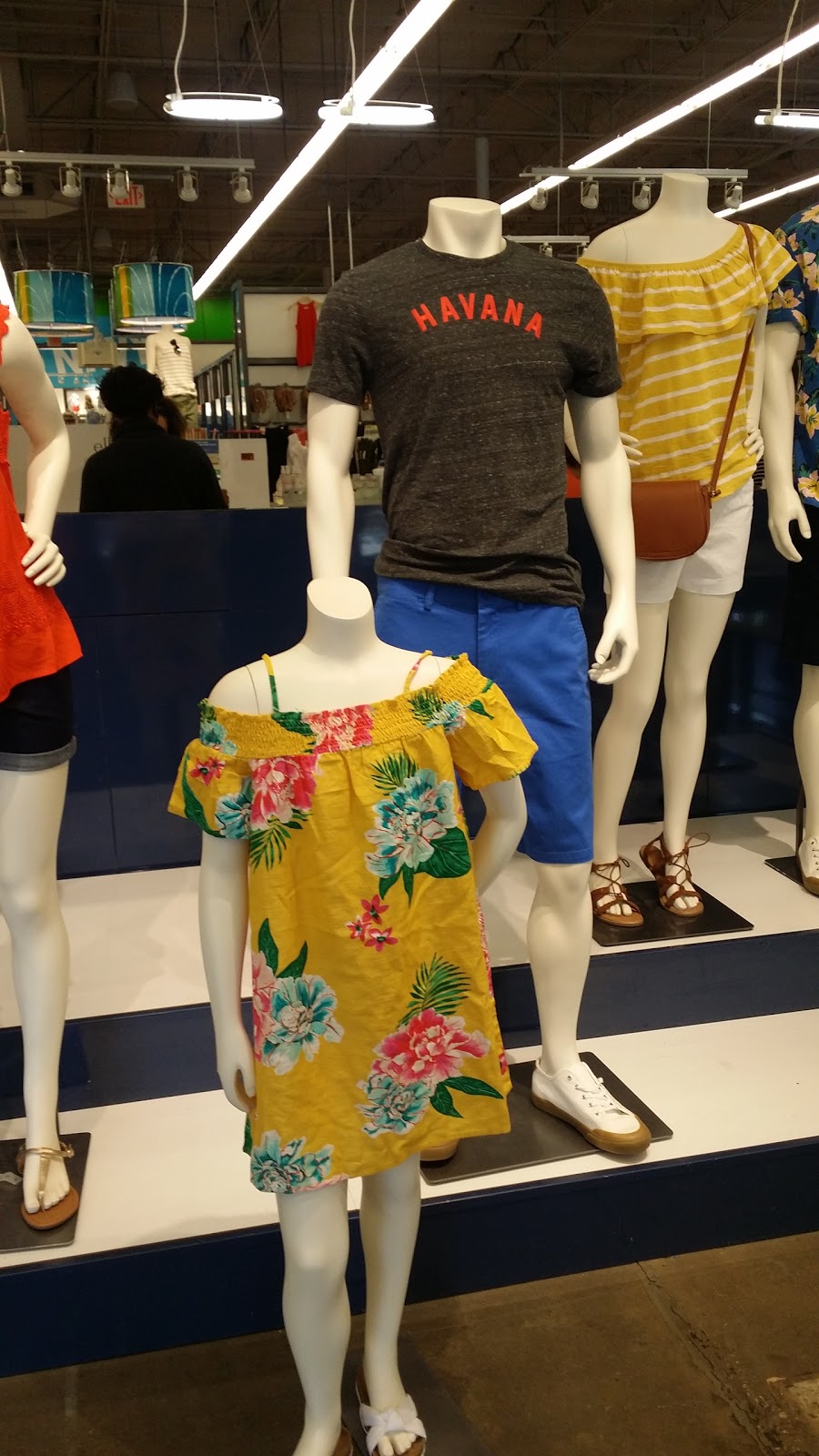 Old Navy | 116 Pavilion Pkwy, Fayetteville, GA 30214, USA | Phone: (770) 954-8902