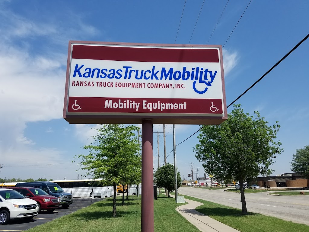 Kansas Truck Mobility | 8846 W Monroe Cir, Wichita, KS 67209, USA | Phone: (316) 722-4291