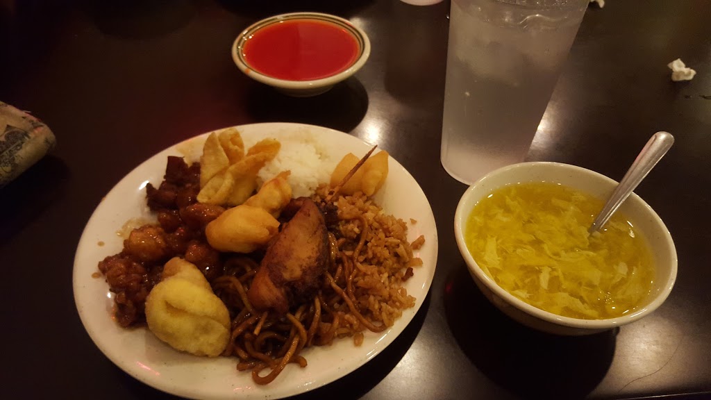 China Moon Buffet | 1025 S Main St # 200, River Falls, WI 54022, USA | Phone: (715) 426-0333