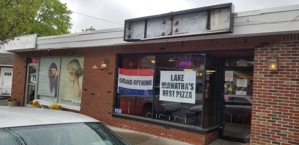 Lake Hiawathas Best Pizza | 122 N Beverwyck Rd, Lake Hiawatha, NJ 07034, USA | Phone: (908) 795-8079