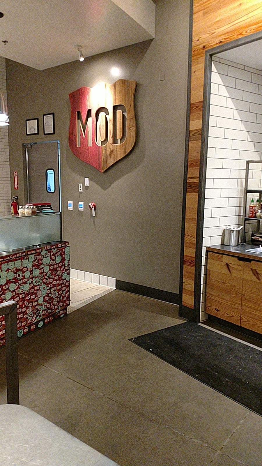 MOD Pizza | 5400 Crossings Dr, Rocklin, CA 95677, USA | Phone: (916) 824-1052