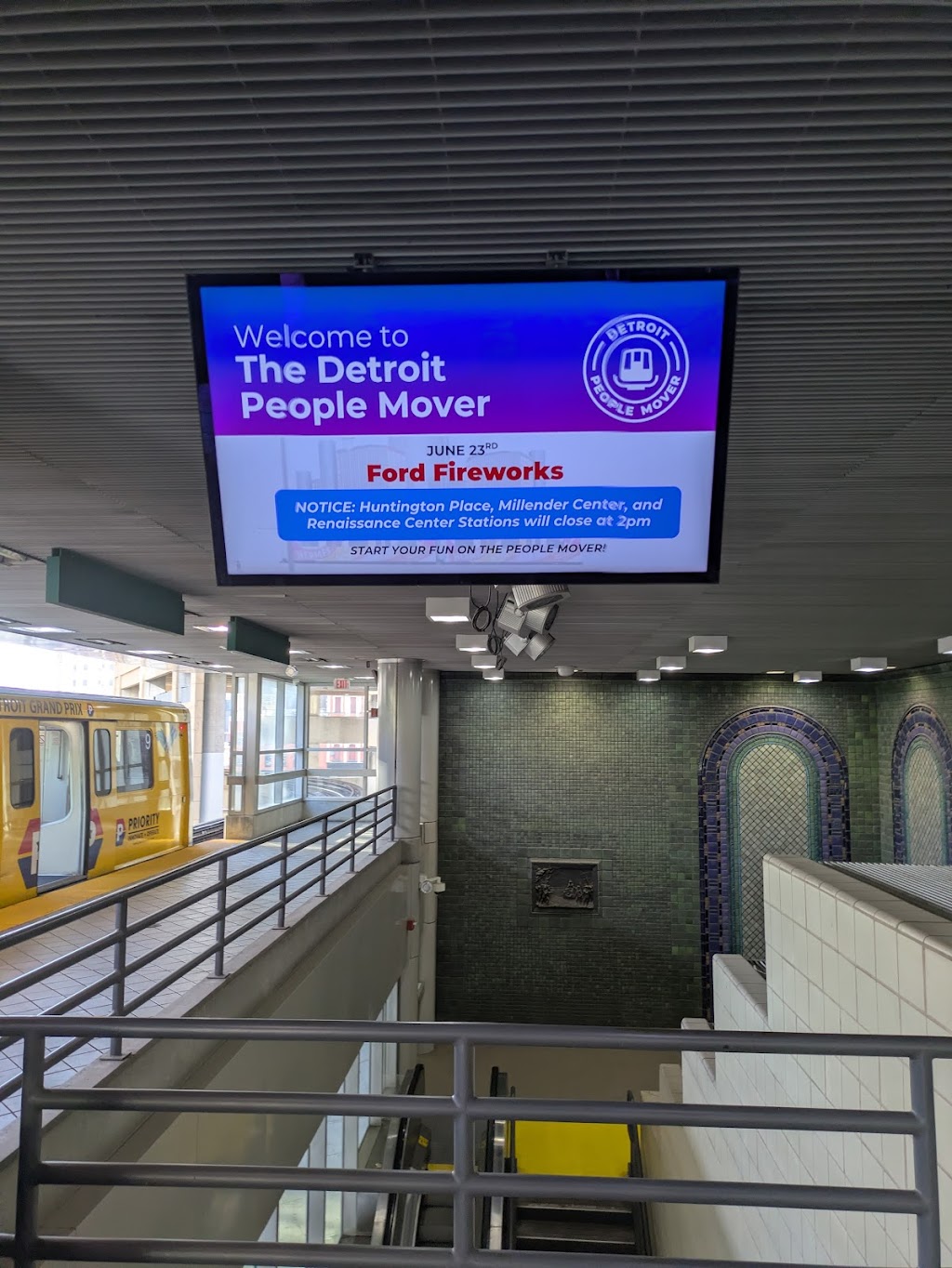 Cadillac Center | Gratiot Ave, Detroit, MI 48226, USA | Phone: (313) 224-2160