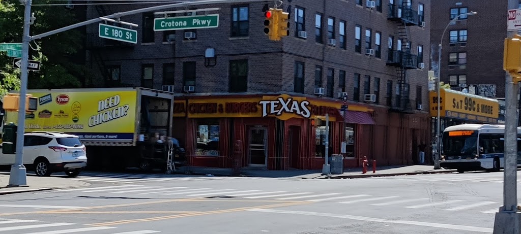 Texs Chicken & Burgers | 2104 Crotona Pkwy, Bronx, NY 10460, USA | Phone: (718) 563-2668