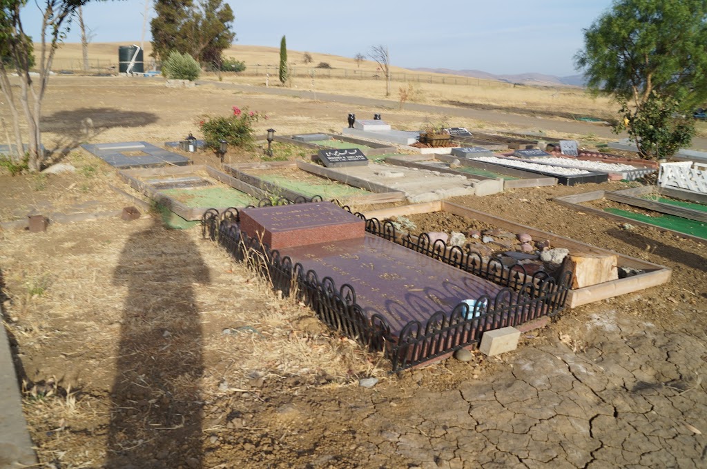 Five Pillars Islamic Cemetery | 1761 Laughlin Rd, Livermore, CA 94551, USA | Phone: (510) 517-8397