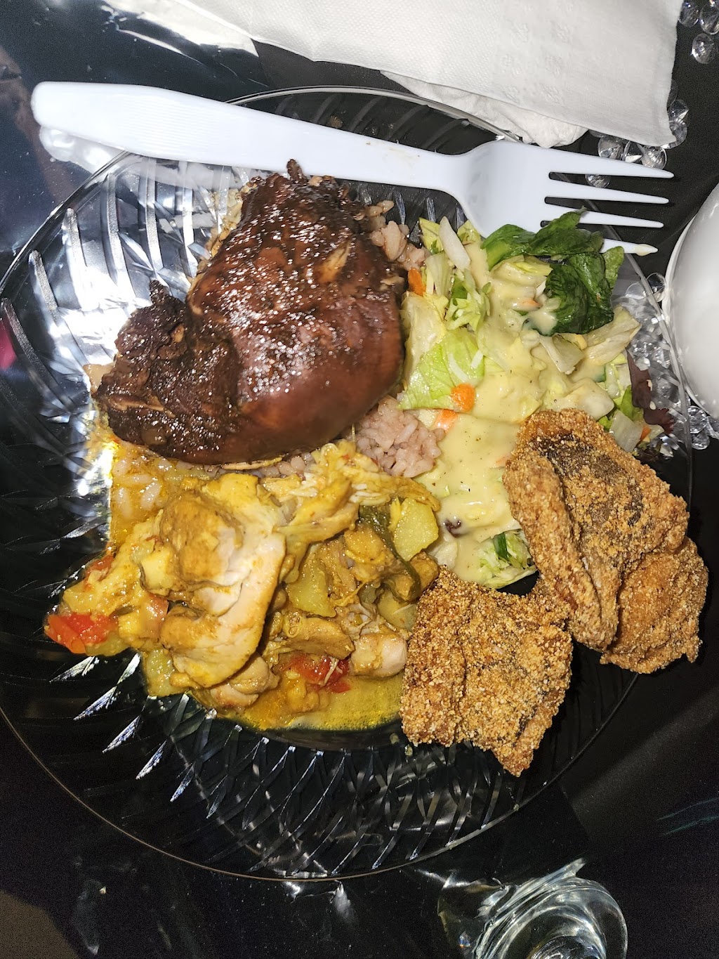 Vibes Restaurant and Lounge | 4469 Glenwood Rd, Decatur, GA 30032, USA | Phone: (404) 288-8423