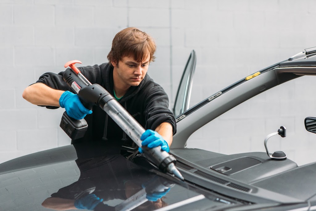 Auto Glass Professionals | 6563 City W Pkwy, Eden Prairie, MN 55344, USA | Phone: (612) 340-9600