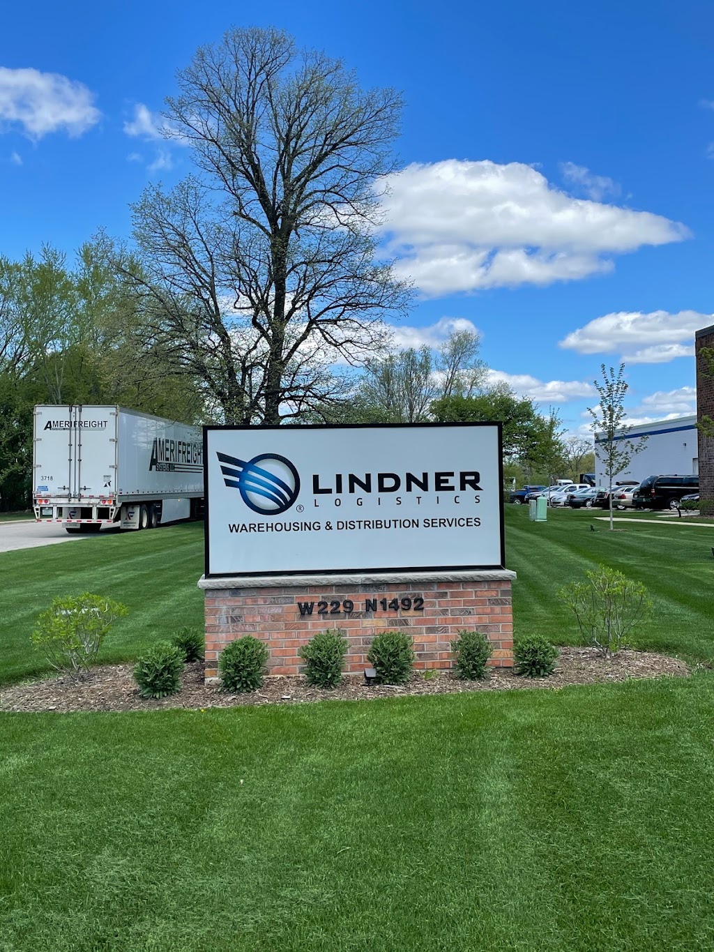 Lindner Logistics, LLC | W229 N1492, Westwood Dr, Waukesha, WI 53186, USA | Phone: (414) 483-3080