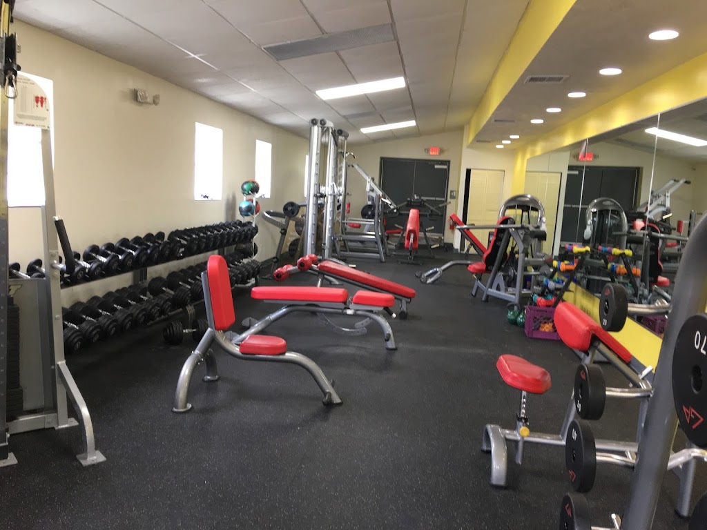 Hello Fitness | 214 W Line Ave, Ellwood City, PA 16117, USA | Phone: (724) 647-2232