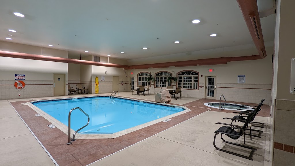 Best Western Plus Dutch Haus Inn and Suites | 150 East, OH-14, Columbiana, OH 44408, USA | Phone: (330) 482-5050