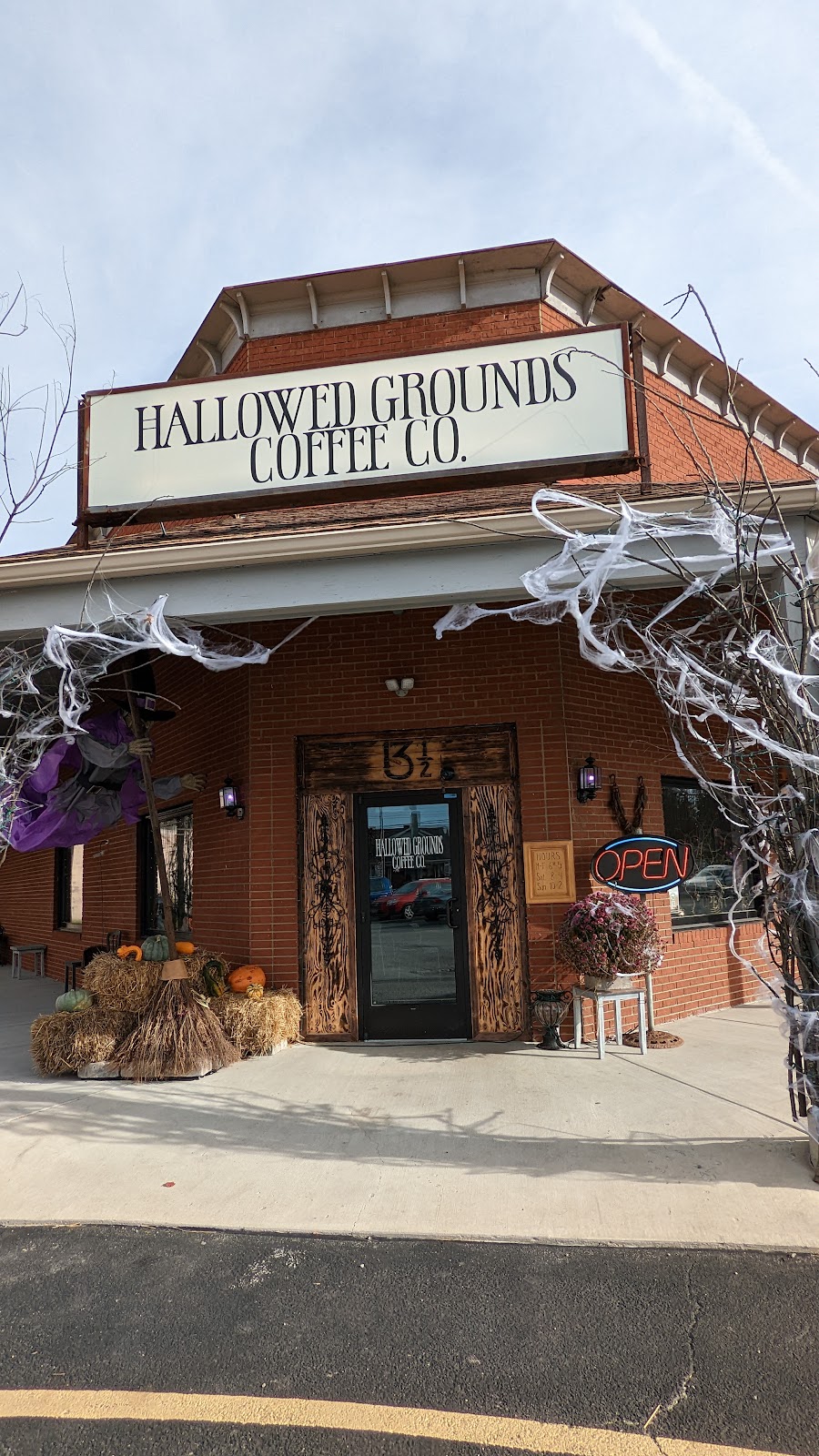 Hallowed Grounds Coffee Co. | 13.5 Sycamore Dr, New Middletown, OH 44442, USA | Phone: (330) 366-5075